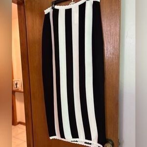 Anthropologie Black and White Striped Women's Skirt